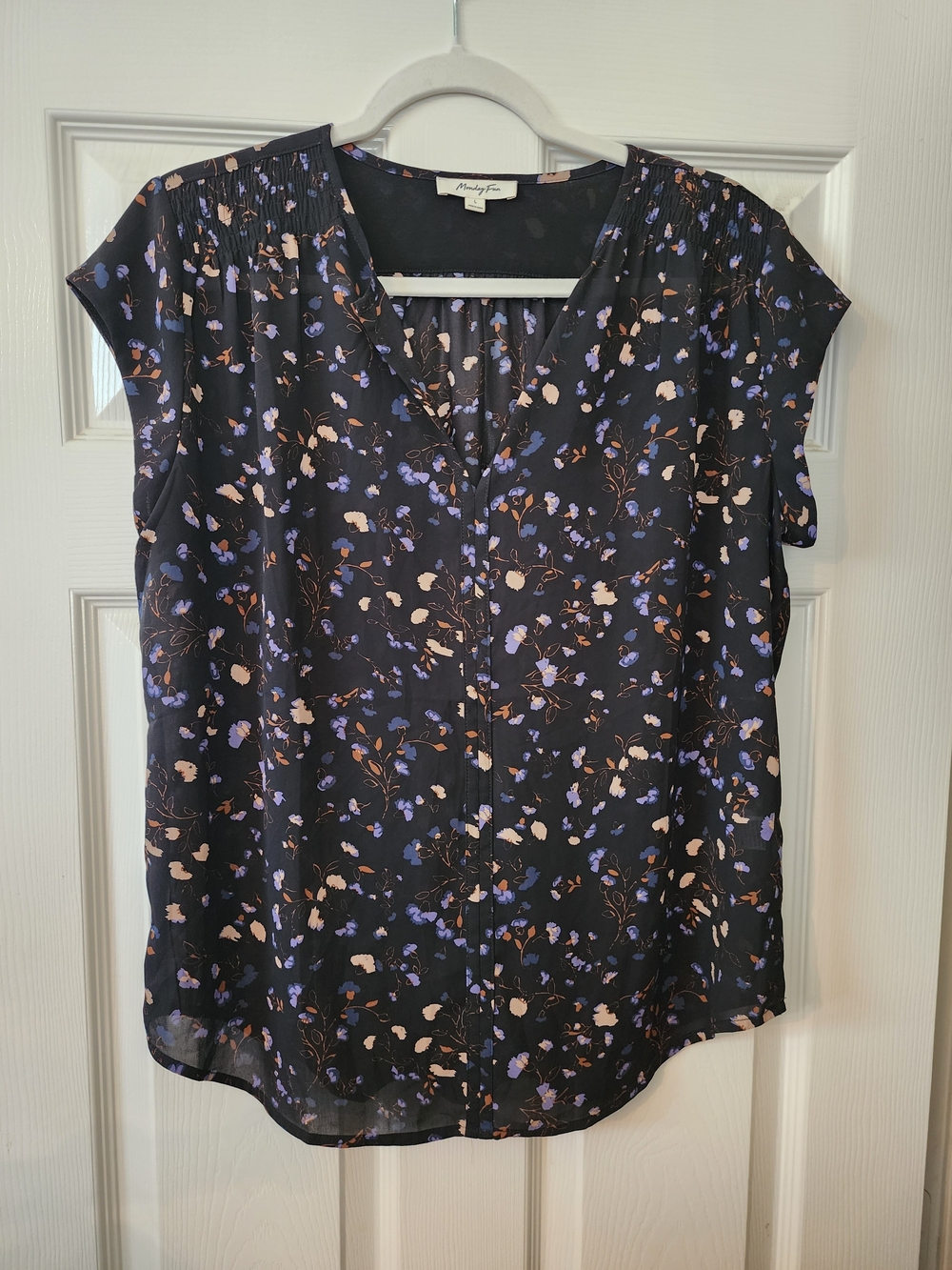 Monday Fun Navy Floral V-Neck Cap-Sleeve Blouse